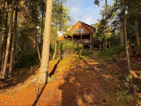 Tranquil Lakefront Getaway on Moosehead Lake House in Beaver Cove