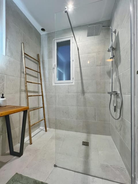 Sous le Noyer - Maison Familiale Aurillac House in Aurillac