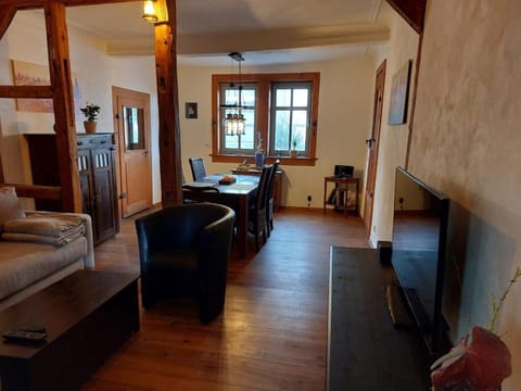 Communal lounge/ TV room, Dining area