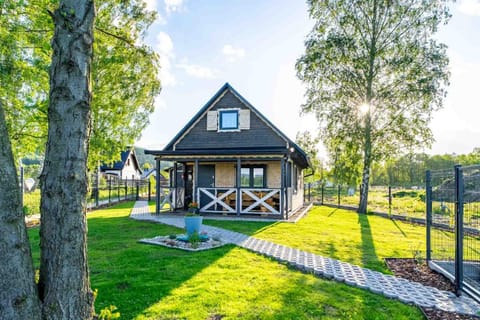 Property building, Garden, Garden, Balcony/Terrace