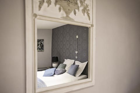 Other, Photo of the whole room, Decorative detail, Bedroom