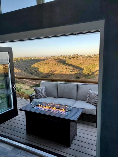 View (from property/room), Garden view, Mountain view