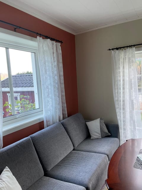 Hus i vakre Reisadalen House in Lapland