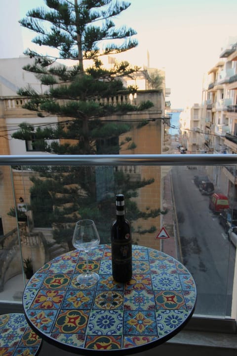 Day, View (from property/room), Balcony/Terrace, Balcony/Terrace, Drinks, Parking