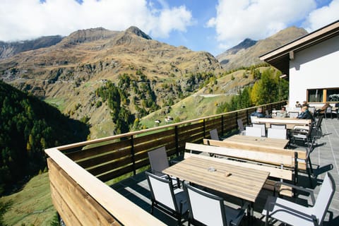 Day, Balcony/Terrace, Mountain view