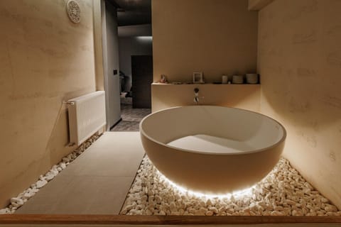 Spa and wellness centre/facilities, Spa and wellness centre/facilities, Bath
