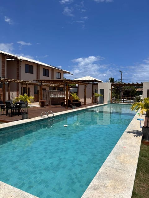 Property building, Day, Pool view, Swimming pool