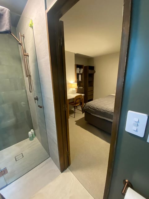 Shower, Bedroom