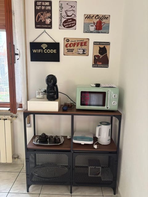 Coffee/tea facilities, Kitchen or kitchenette, microwave, toaster