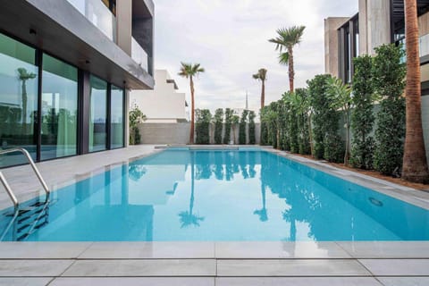 Pool view, Swimming pool, sunbed