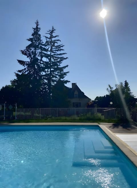 Property building, Swimming pool