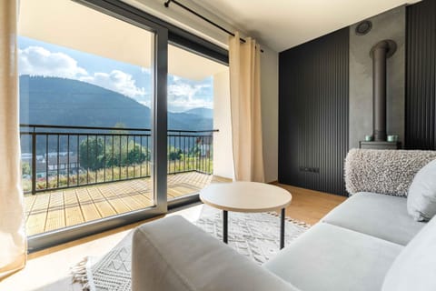 Seating area, Mountain view