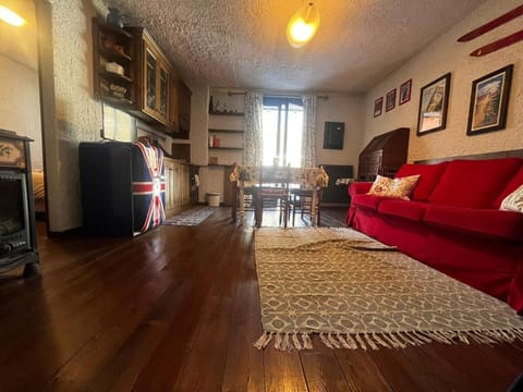 Cimoncino SkY apartament, 5 min dalle piste Apartment in Emilia-Romagna