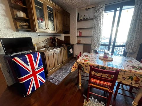 Cimoncino SkY apartament, 5 min dalle piste Apartment in Emilia-Romagna