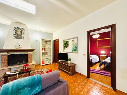 TV and multimedia, Living room, Photo of the whole room