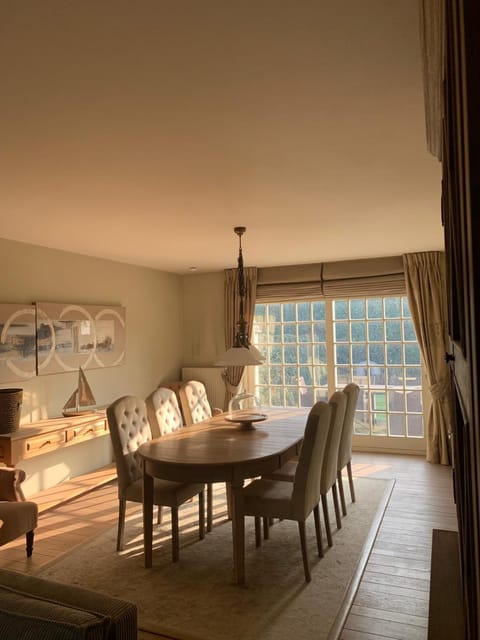 Dining area, Garden view