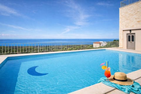 Day, View (from property/room), Pool view, Sea view, Swimming pool, Time of day, sunbed