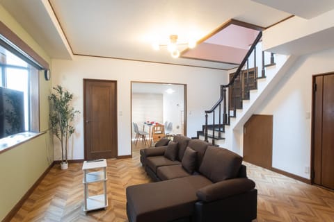 TV and multimedia, Living room, Evening entertainment