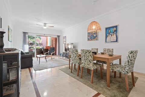 49 Comfortable 2-Bedroom Garden Apartment Close to Apartment in Estepona