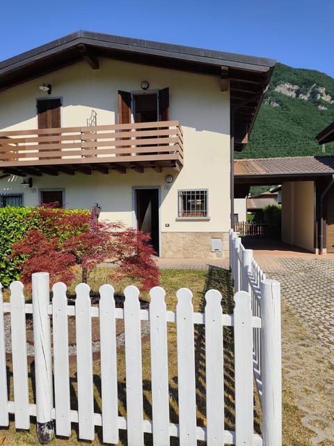 Property building, Spring, Day, Natural landscape, Mountain view