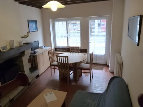 Property building, Living room