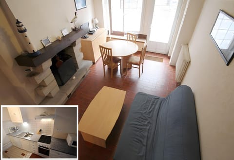 Property building, Living room