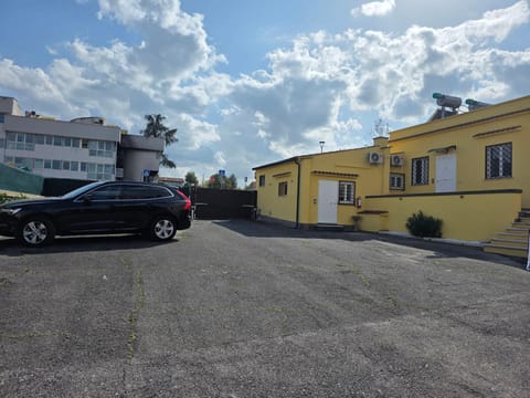 Property building, Parking