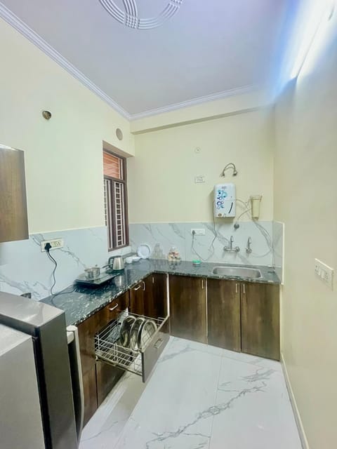 ZenRoofs - 3 BHK Cozy Flat Apartment in Jaipur