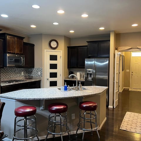 Kitchen or kitchenette, dishwasher, pet friendly