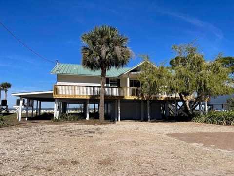 Captain's View-Bayfront-Private Dock House in Saint George Island