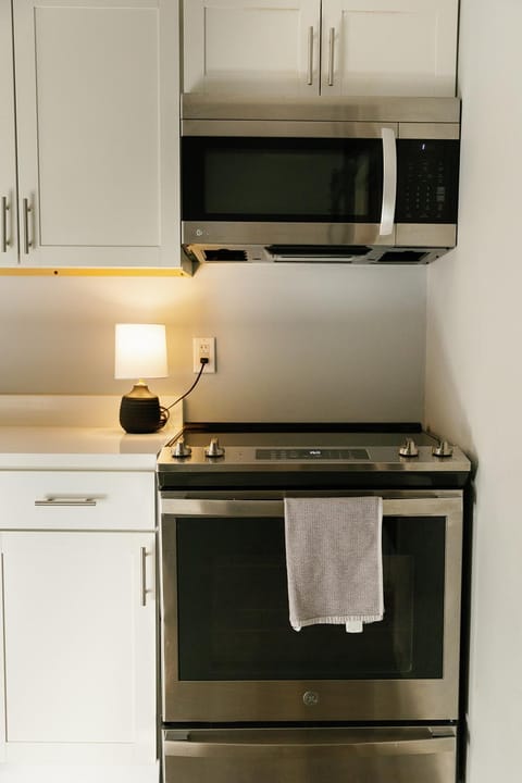 "The Homestead" UPSCALE STAY - Downtown with Yard House in Lawrenceburg