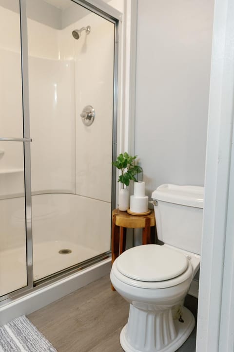 "The Homestead" UPSCALE STAY - Downtown with Yard House in Lawrenceburg