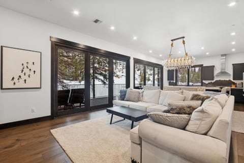 Day, Winter, Living room, Seating area, furniture