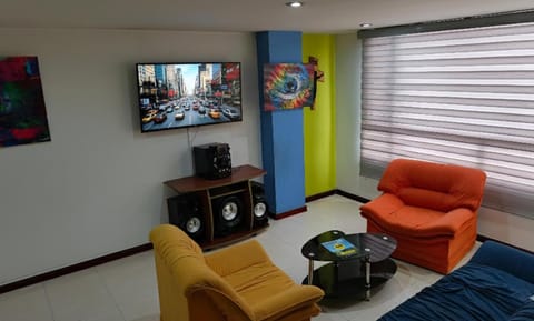 Communal lounge/ TV room