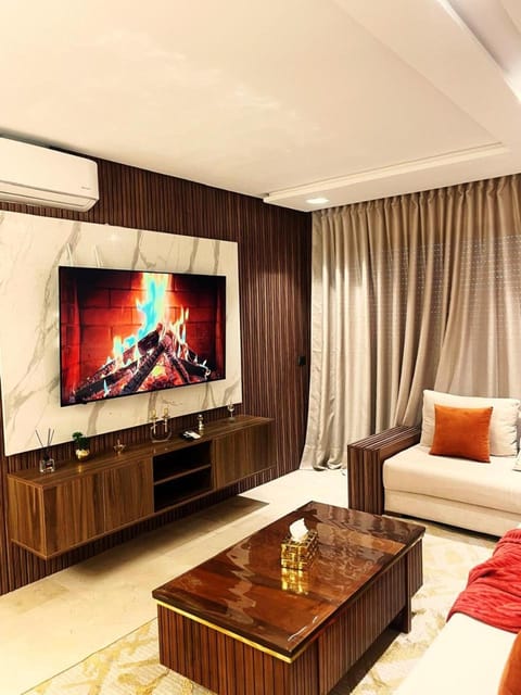 TV and multimedia, Balcony/Terrace, air conditioner