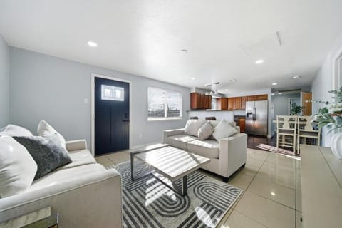 Near Downtow 3Bed 2 Bath in Denver Explore Colorado Apartment in Westminster