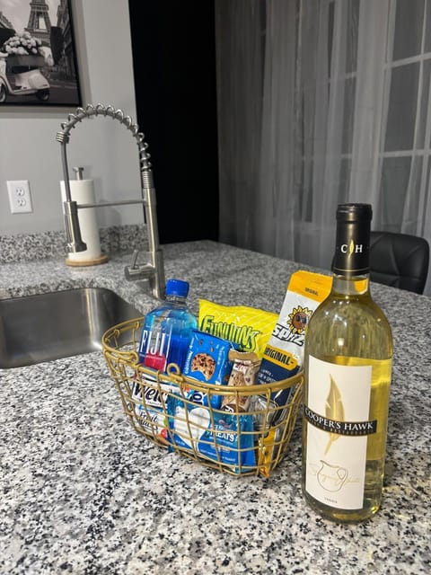 Brand new listing Aimi Luxury Retreat Apartment in Dayton