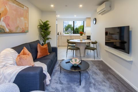 TV and multimedia, Living room, air conditioner