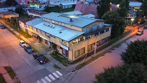 Neighbourhood, Bird's eye view, Street view, Location, Parking