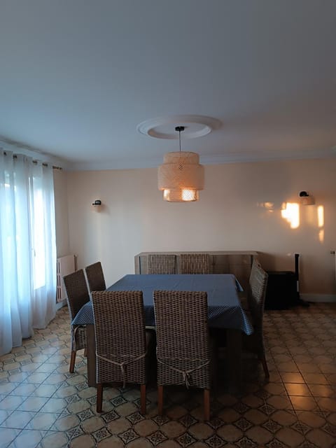 Maison proche circuit 24h House in Centre-Val de Loire