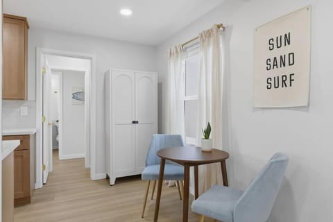 One Block to Beach 4BR Game Room and Parking House in Ocean Beach