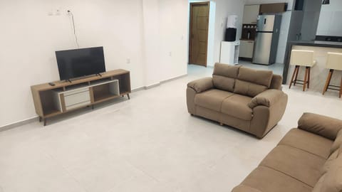 Communal lounge/ TV room, TV and multimedia, Living room, Seating area