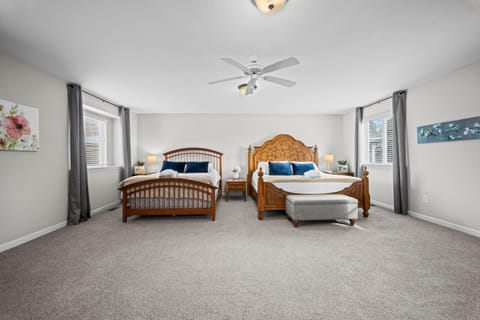 Golden View Townhouse - Walk to Downtown! House in Golden