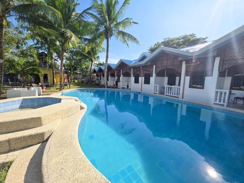Property building, Restaurant/places to eat, Swimming pool, Breakfast