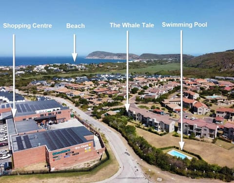 The Whale Tale - 2BD Pool & 800m to Solar Beach Apartment in Plettenberg Bay