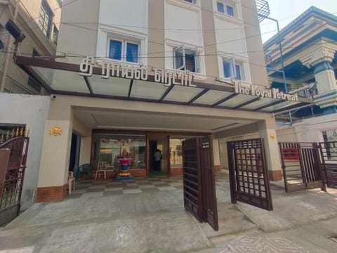 Property building, Facade/entrance