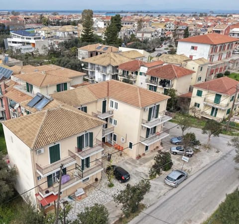 Property building, Bird's eye view, Location, Parking