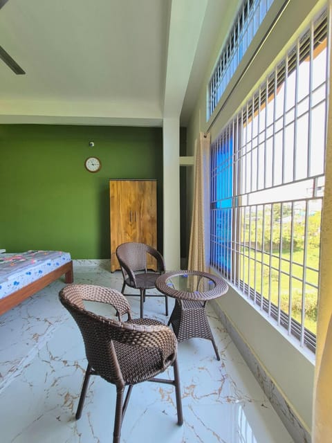 Seating area, Bedroom