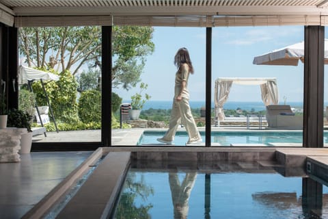 View (from property/room), Sea view, Swimming pool