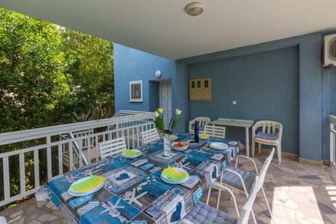 Großes Apartment nur 300 Meter zum Strand mit Meerblick und Waschmaschine Apartment in Crikvenica